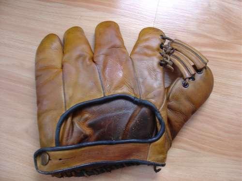 Hal Lee Goldsmith AG80 Back